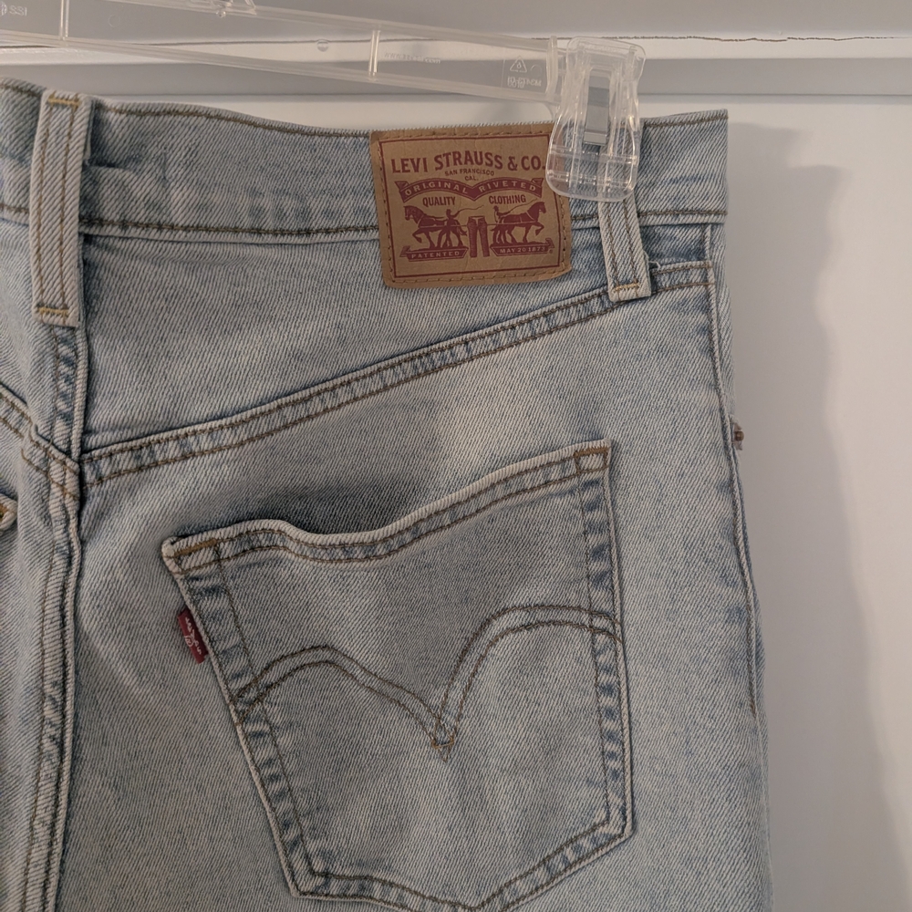 Levi's Classic Light Blue Denim Jeans